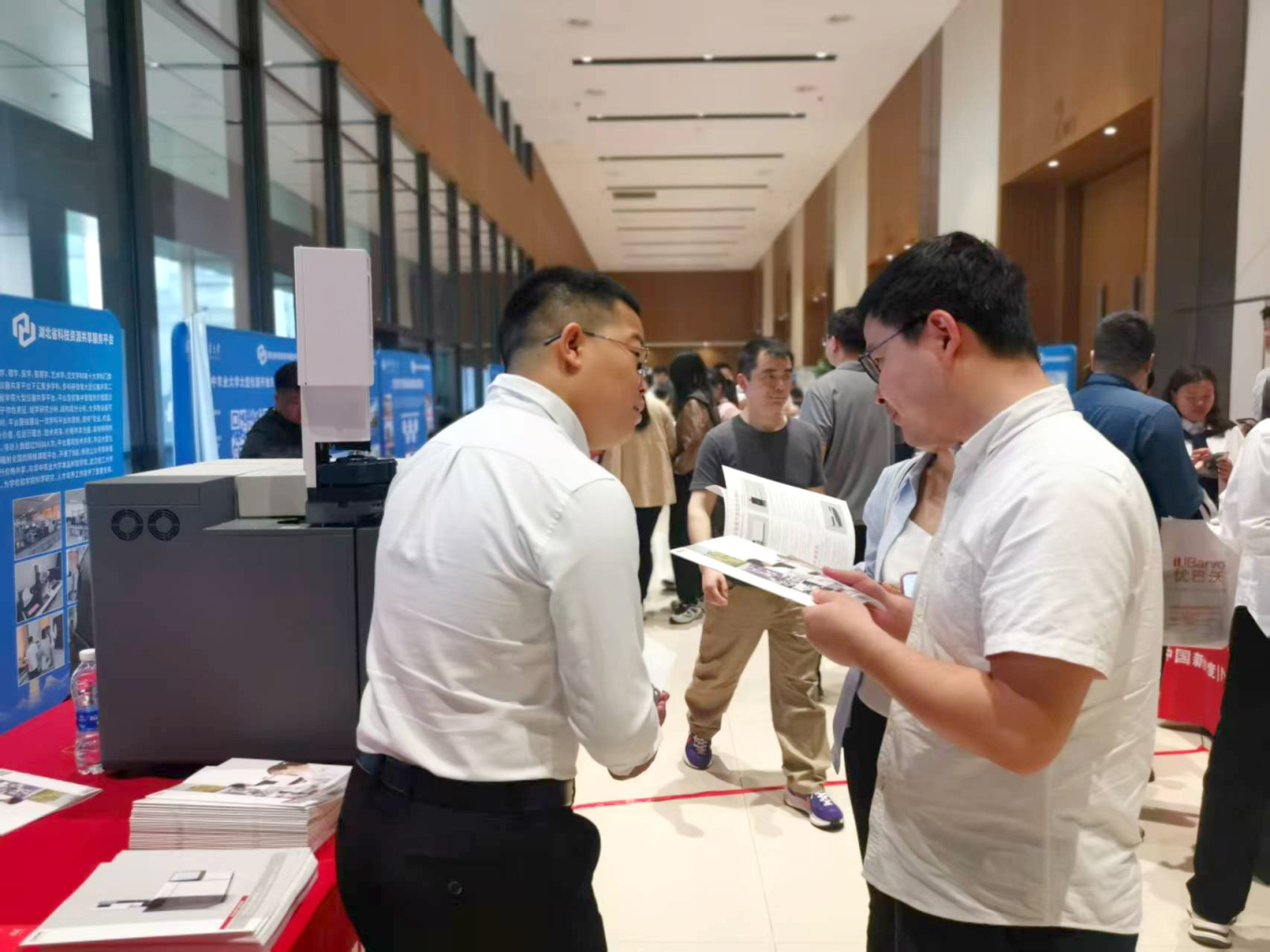 活动回顾|东西分析亮相湖北省科技资源开放共享服务展示会
